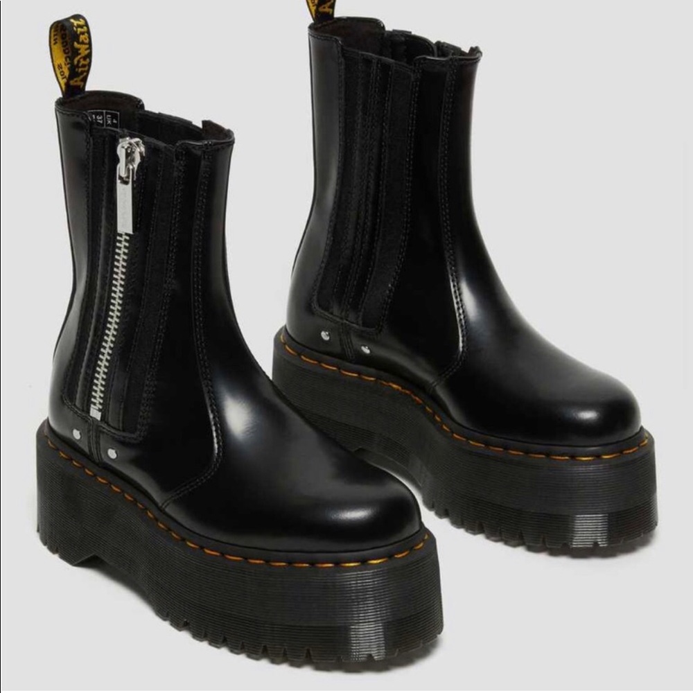 2976 MAX LEATHER PLATFORM CHELSEA BOOTS NEW IN BOX